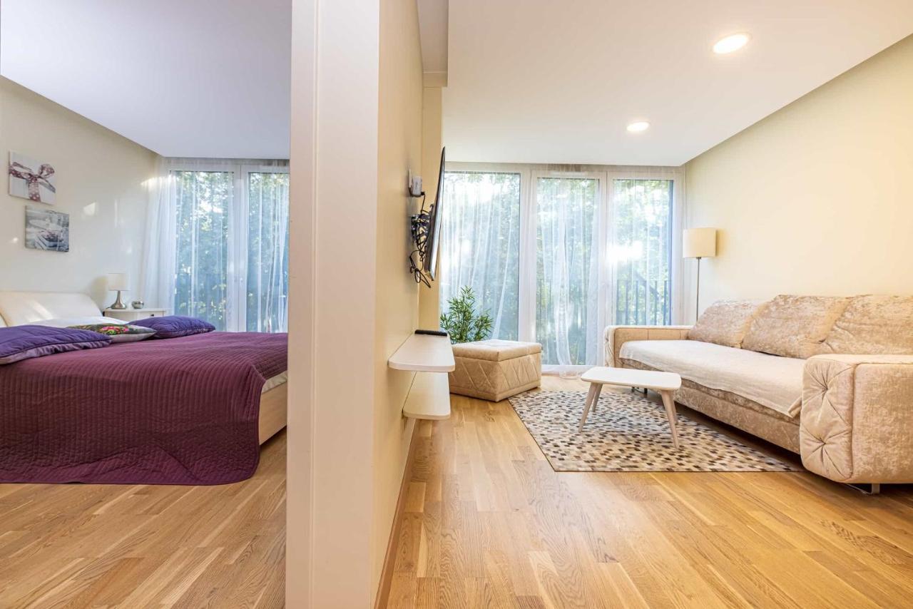 Central Square Apartments พาลังกา ภายนอก รูปภาพ